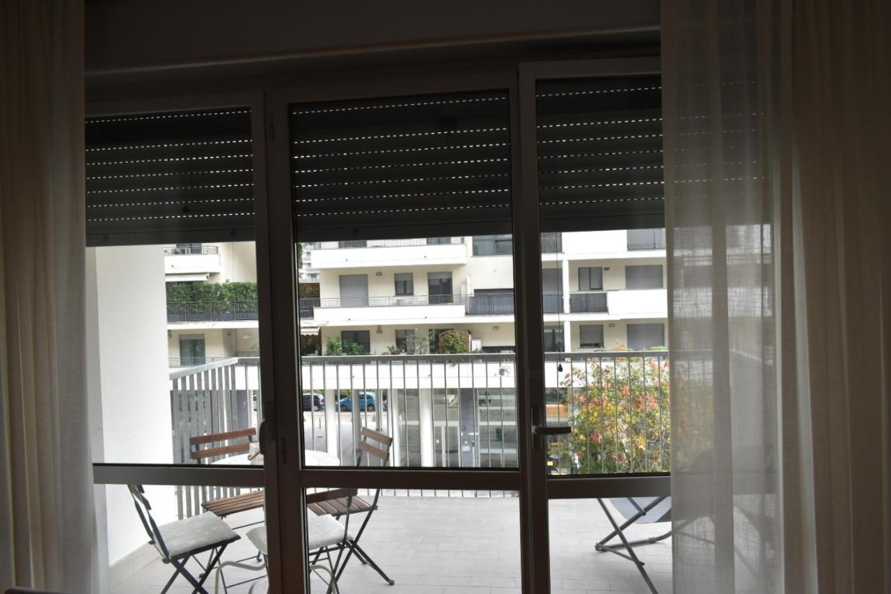 Apartament House Promenade Santa Giulia Mediolan Zewnętrze zdjęcie